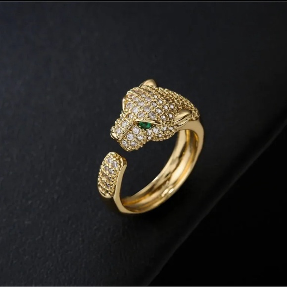 Stunning Panthère Ring Reminds Me of Cartier 🤍 - Picture 8 of 10